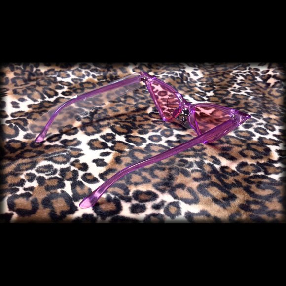 Retro Cat Eye 💜Purple🍇 Triangle Sunglasses NWT - Picture 5 of 5